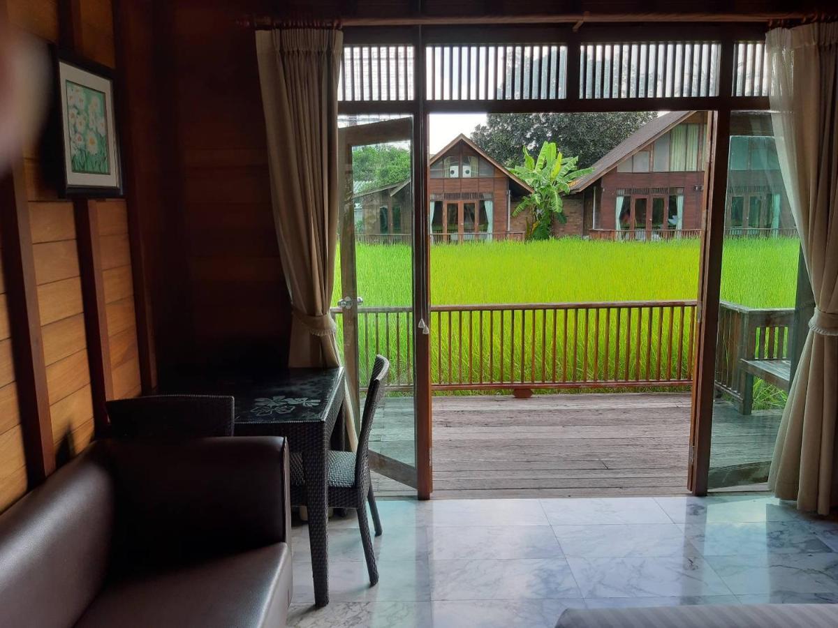100 Islands Resort & Spa Surat Thani Exterior foto