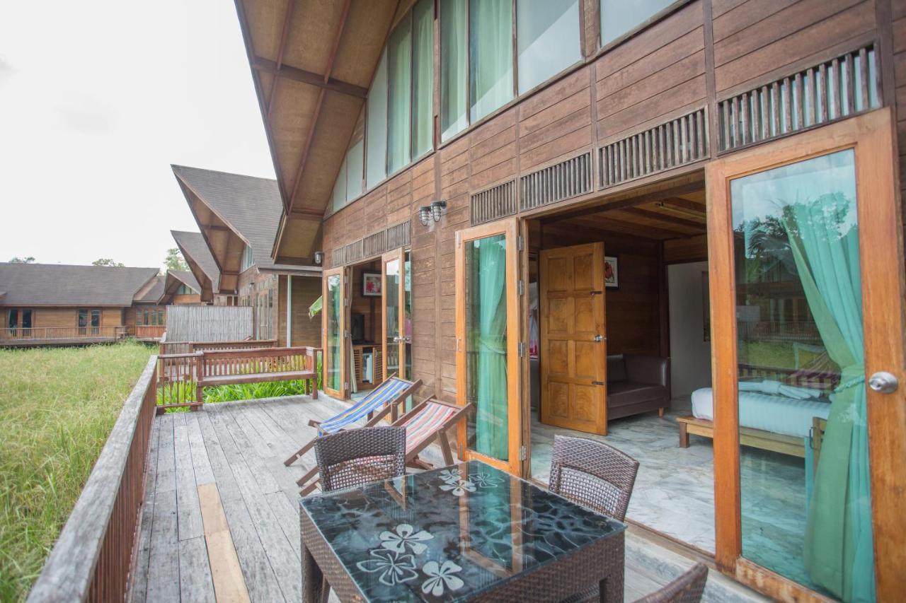 100 Islands Resort & Spa Surat Thani Exterior foto