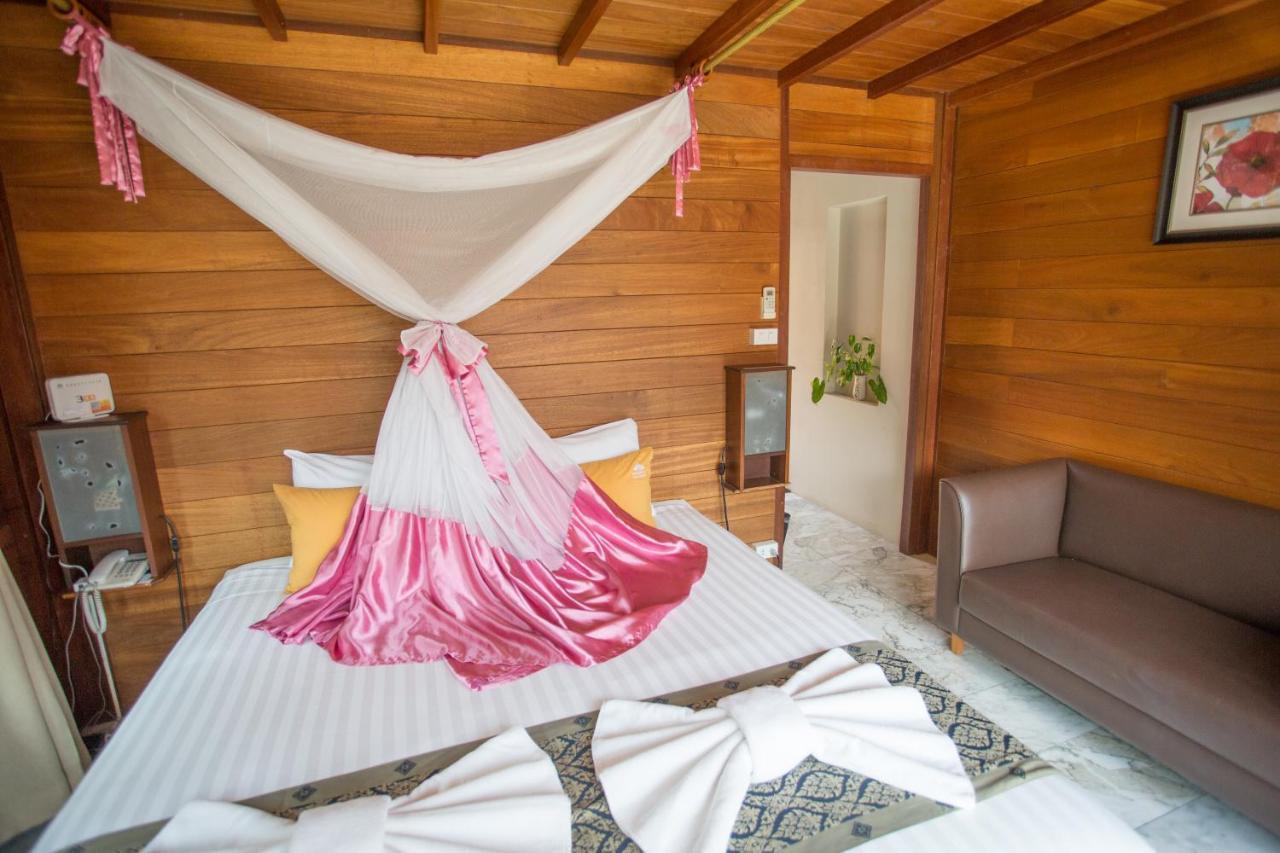 100 Islands Resort & Spa Surat Thani Exterior foto