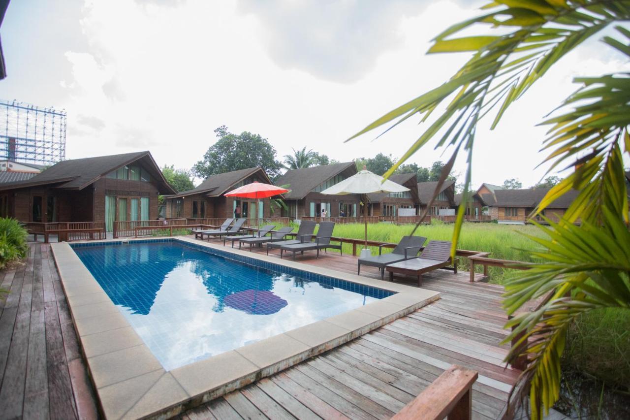 100 Islands Resort & Spa Surat Thani Exterior foto